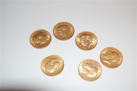 Appraisal: A group of George V half sovereigns comprising four and