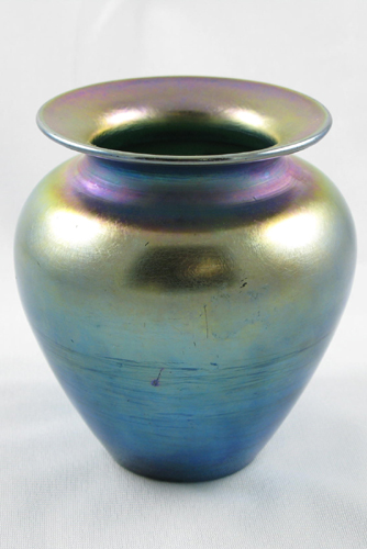 Appraisal: A VICTOR DURAND BLUE IRIDESCENT ART GLASS VASE deep blue