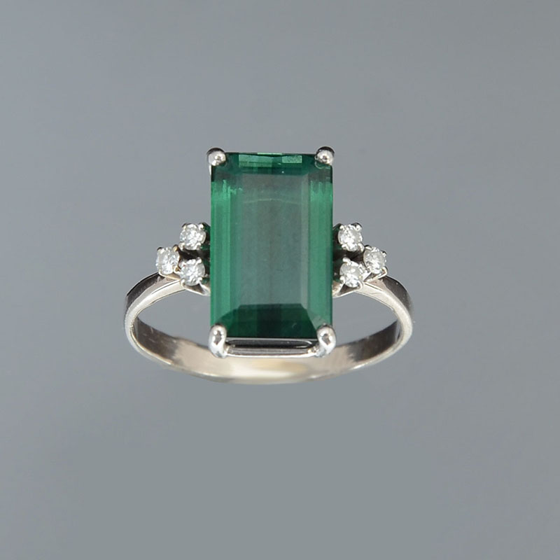 Appraisal: FINE K CTW TOURMALINE DIAMOND RING K white gold ring