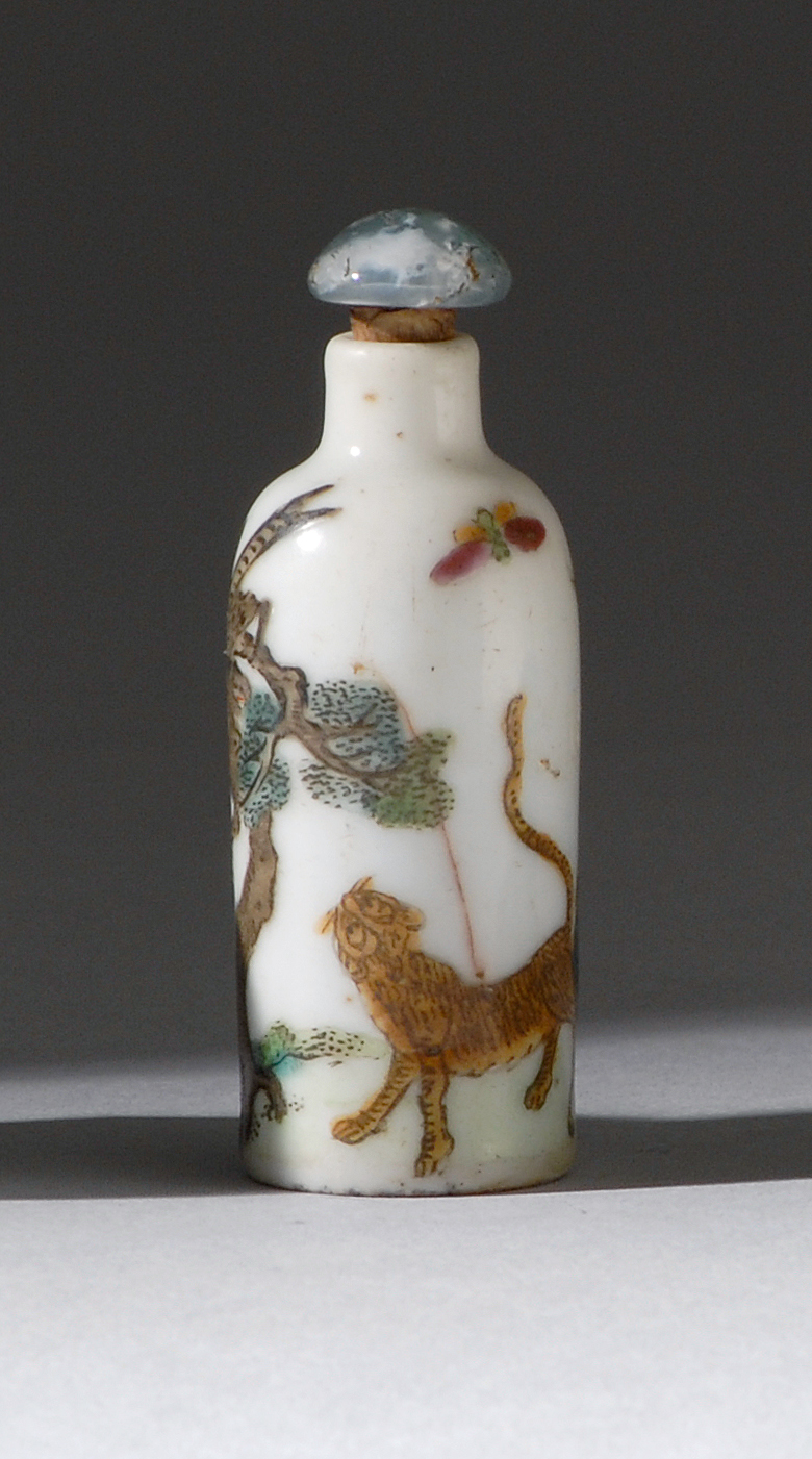 Appraisal: POLYCHROME PORCELAIN SNUFF BOTTLE th CenturyIn cylinder form with tiger