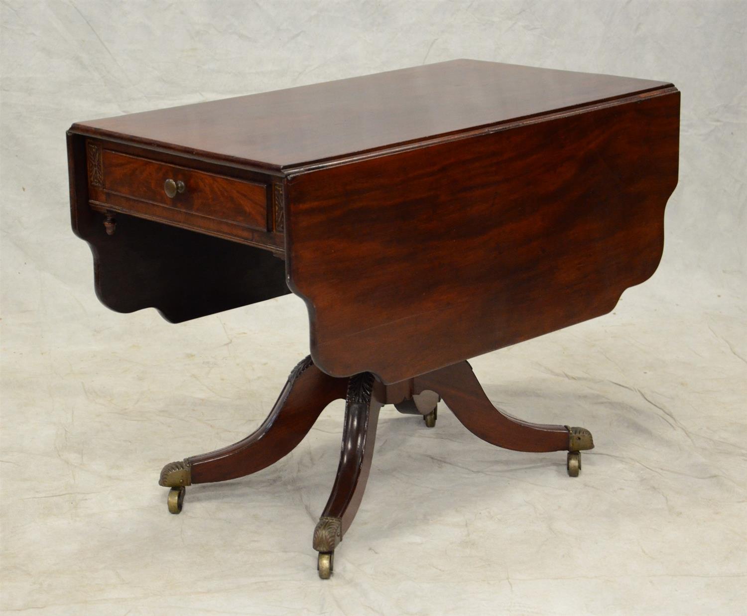 Appraisal: American mahogany Federal drop leaf center table the leaves with