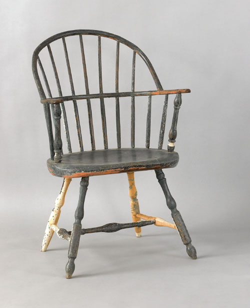 Appraisal: Lancaster County Pennsylvania sack-back windsor chair ca retaining a blue