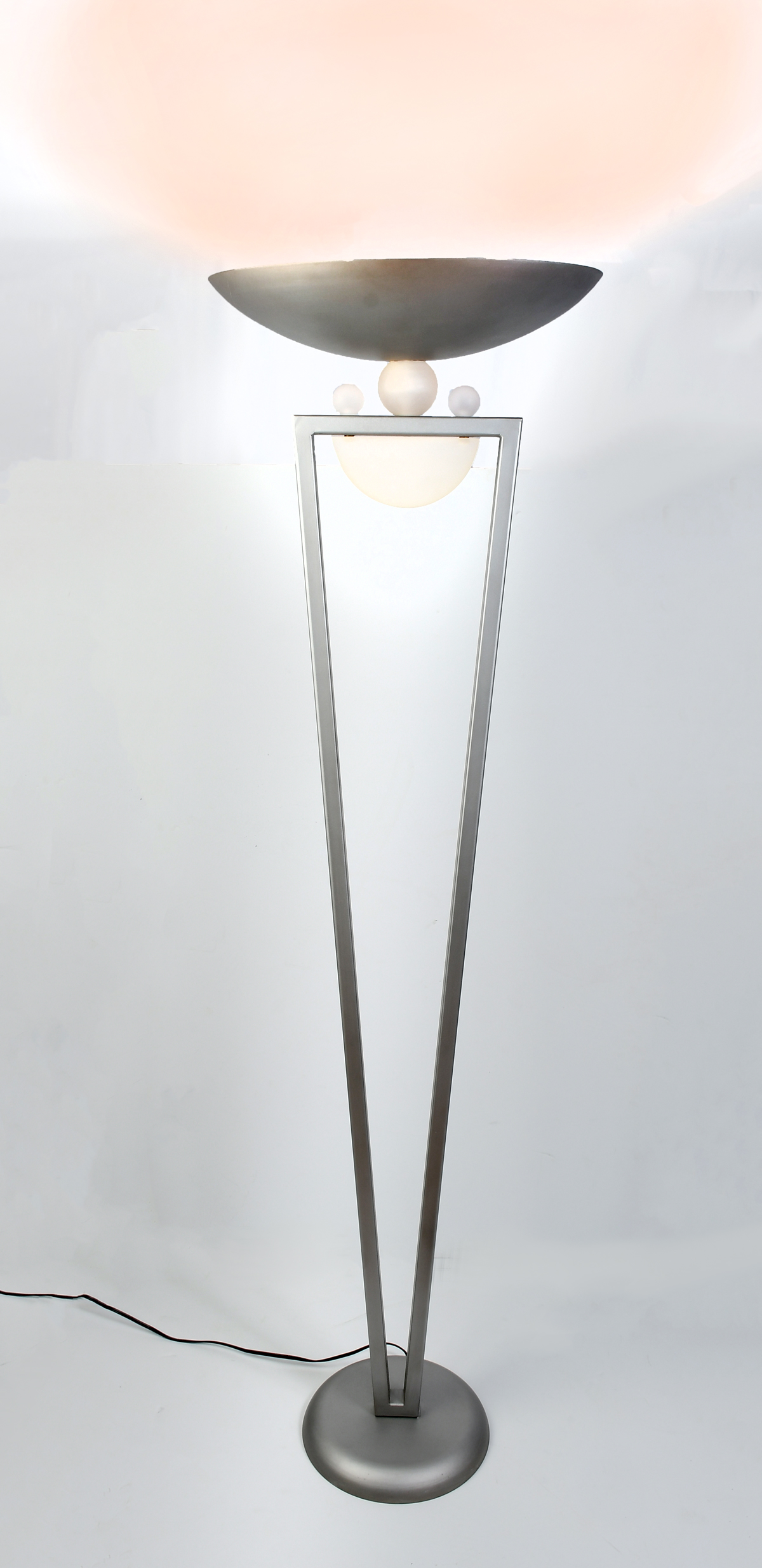 Appraisal: CONTEMPORARY FLOOR LAMP Grey metal single light floor lamp with