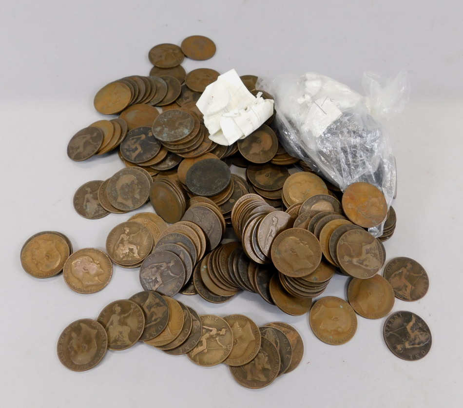 Appraisal: A large quantity of Victorian and later copper coinage