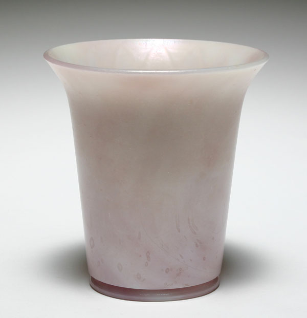 Appraisal: Fenton - light Lilac opaque diamond optic iridized stretch glass