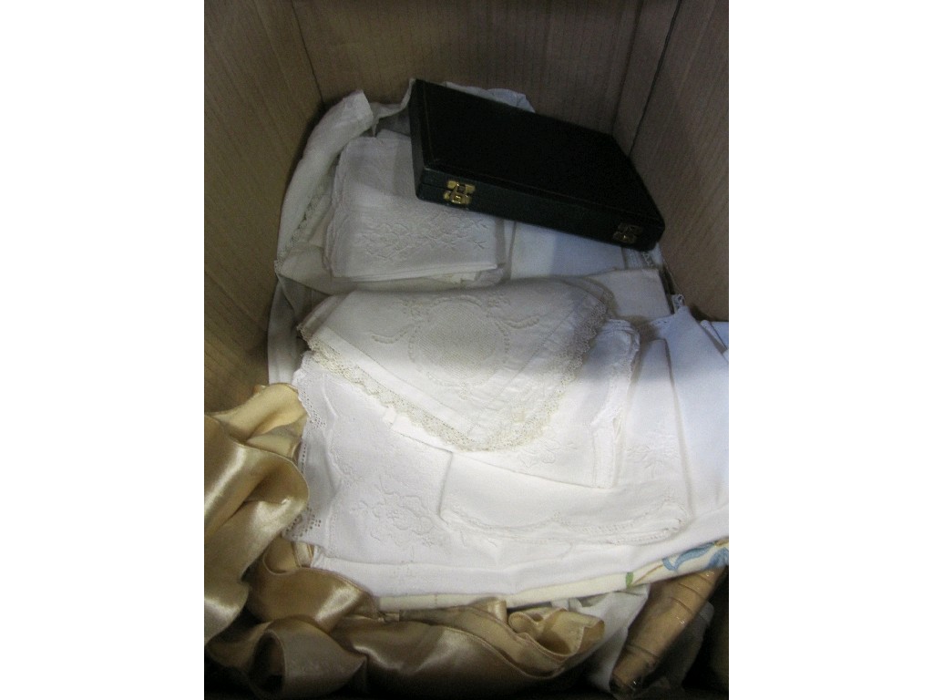 Appraisal: Box of linen lace silk etc