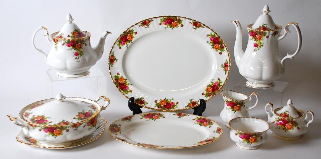 Appraisal: PIECE ROYAL ALBERT OLD COUNTRY ROSES PATTERN CHINA TEA COFFEE