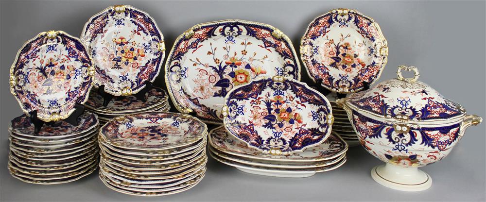 Appraisal: BLOOR DERBY IMARI PATTERN PART DINNER SERVICE ca most with