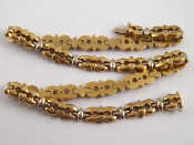 Appraisal: A two colour carat gold necklace approx cm grams