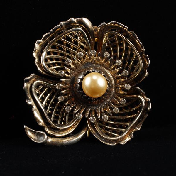 Appraisal: DeRosa Sterling Faux Pearl Rhinestone Retro Flower Fur Clip Wear