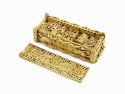 Appraisal: A th century Napoleonic prisoner carved bone dominoes casket with