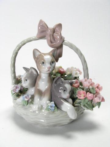 Appraisal: Lladro porcelain figure entitled 'Purr-Fect' series number retired