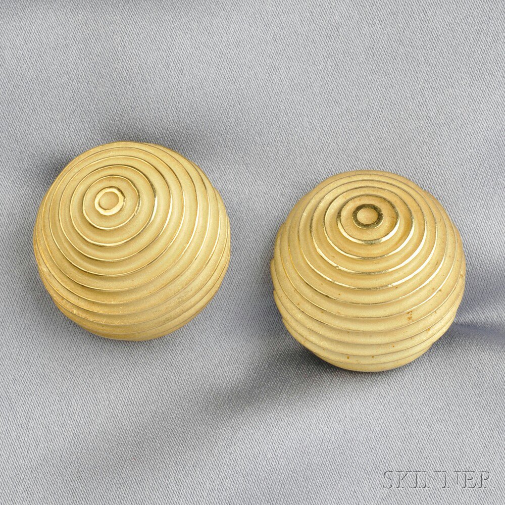 Appraisal: kt Gold Ridged Dome Earclips Christopher Walling dwt lg in