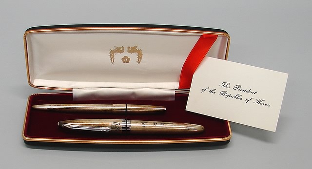 Appraisal: Cased silver pen set by Pilot being fountain pen and