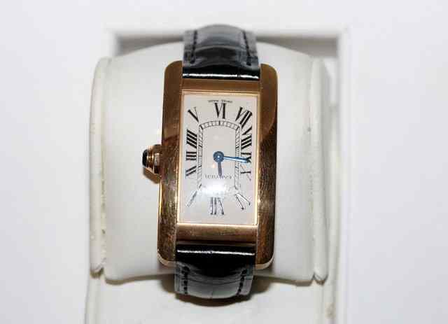 Appraisal: AN CT GOLD LADIES CARTIER TANK WRIST WATCH with white