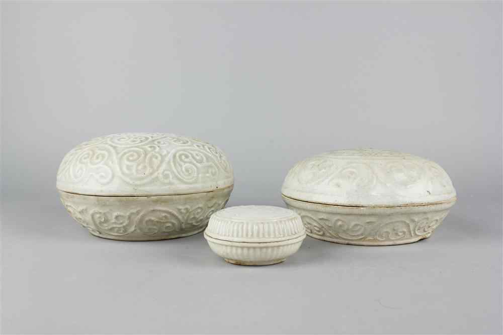 Appraisal: THREE CHINESE MOLDED FUKIEN COVERED BOXES YUAN MING DYNASTY of