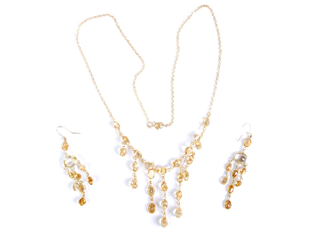 Appraisal: ct GOLD CHAIN NECKLACE the fringed front set with twenty