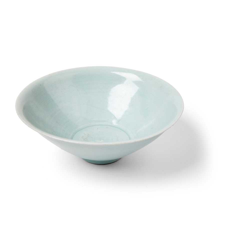 Appraisal: QINGBAI 'TWIN FISH' BOWL SONG DYNASTY of conical form with