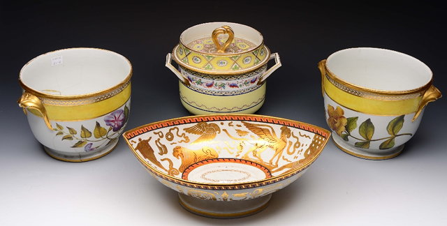 Appraisal: A COLLECTION TO INCLUDE a pair of Coalport cache pot