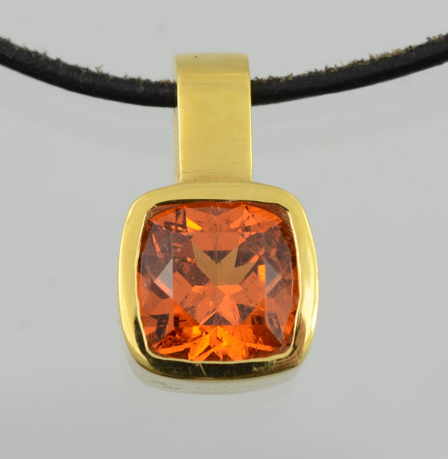 Appraisal: K Yellow Gold and CT Spessartite Pendant Gem Spessartite custom