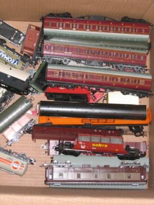 Appraisal: A quantity of goods rolling stock by Hornby Lima and