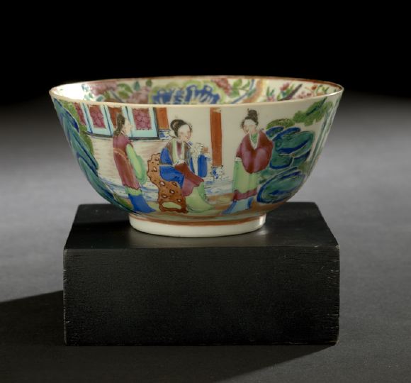 Appraisal: Unusual Small Chinese Export Porcelain Bowl Tongzhi Reign - decorated