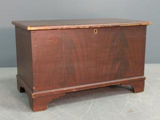 Appraisal: Blanket chest Pennsylvania blanket chest retaining its old grain painted