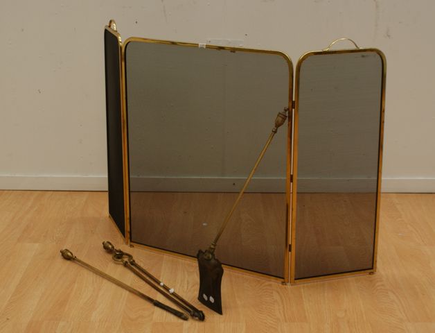 Appraisal: A copper coal bucket a brass fire screen and fire