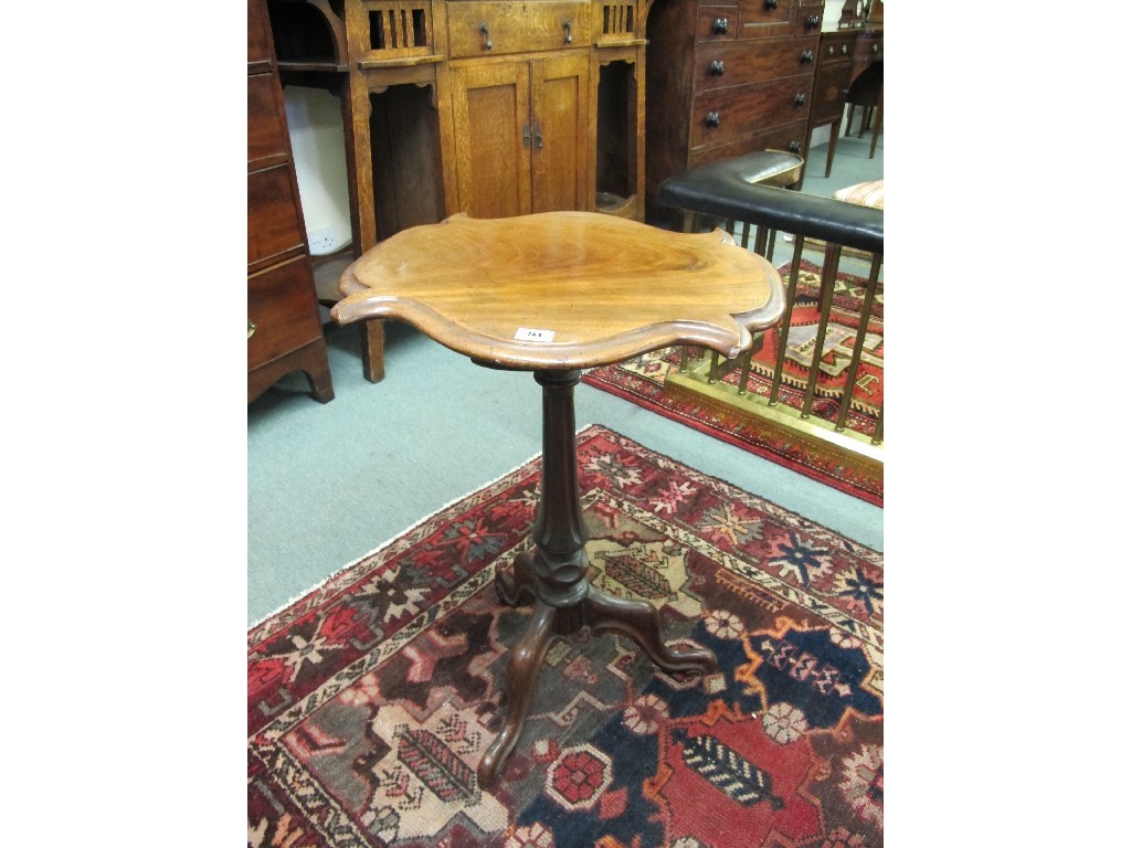 Appraisal: Victorian mahogany tripod table