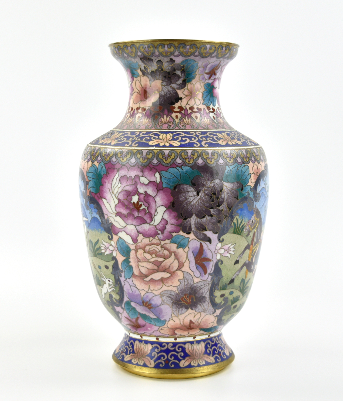 Appraisal: a cloisonne vase painted with two identical cartouche of a