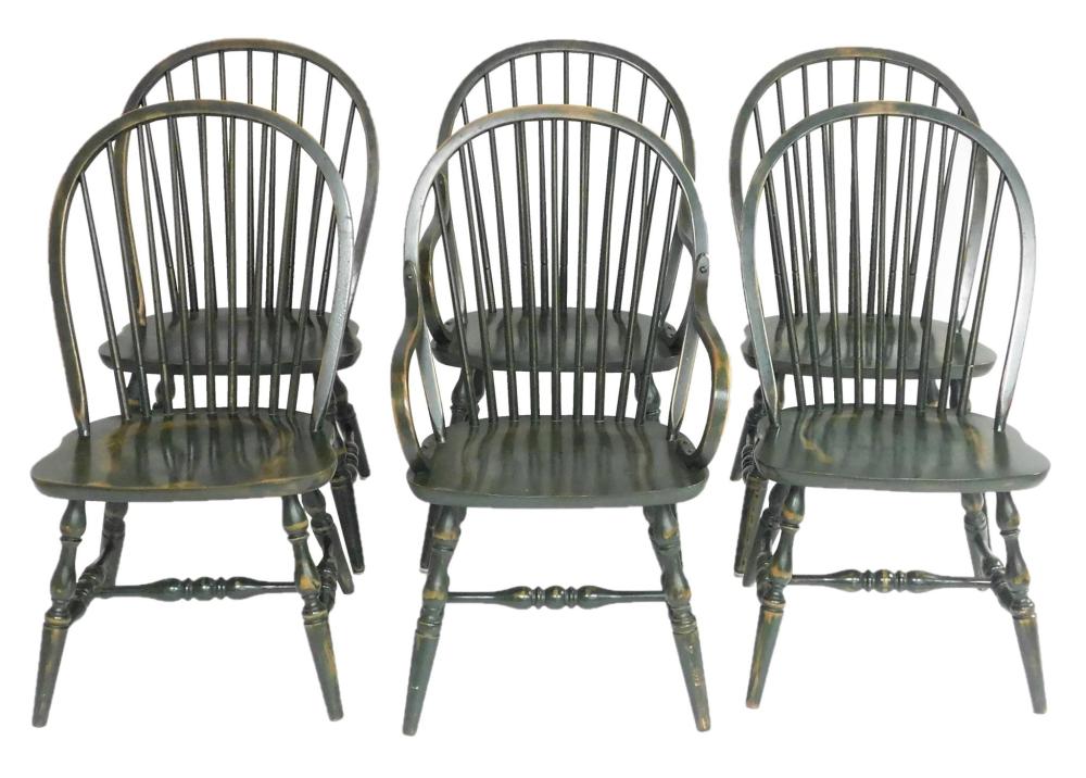 Appraisal: Six Windsor dining chairs bow back shaped seats ringed and