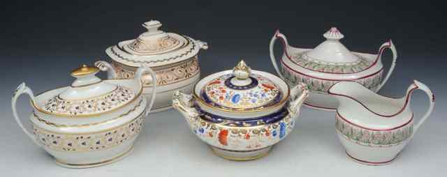 Appraisal: AN ENGLISH PORCELAIN TWO HANDLED SUCRIER circa a similar sucrier