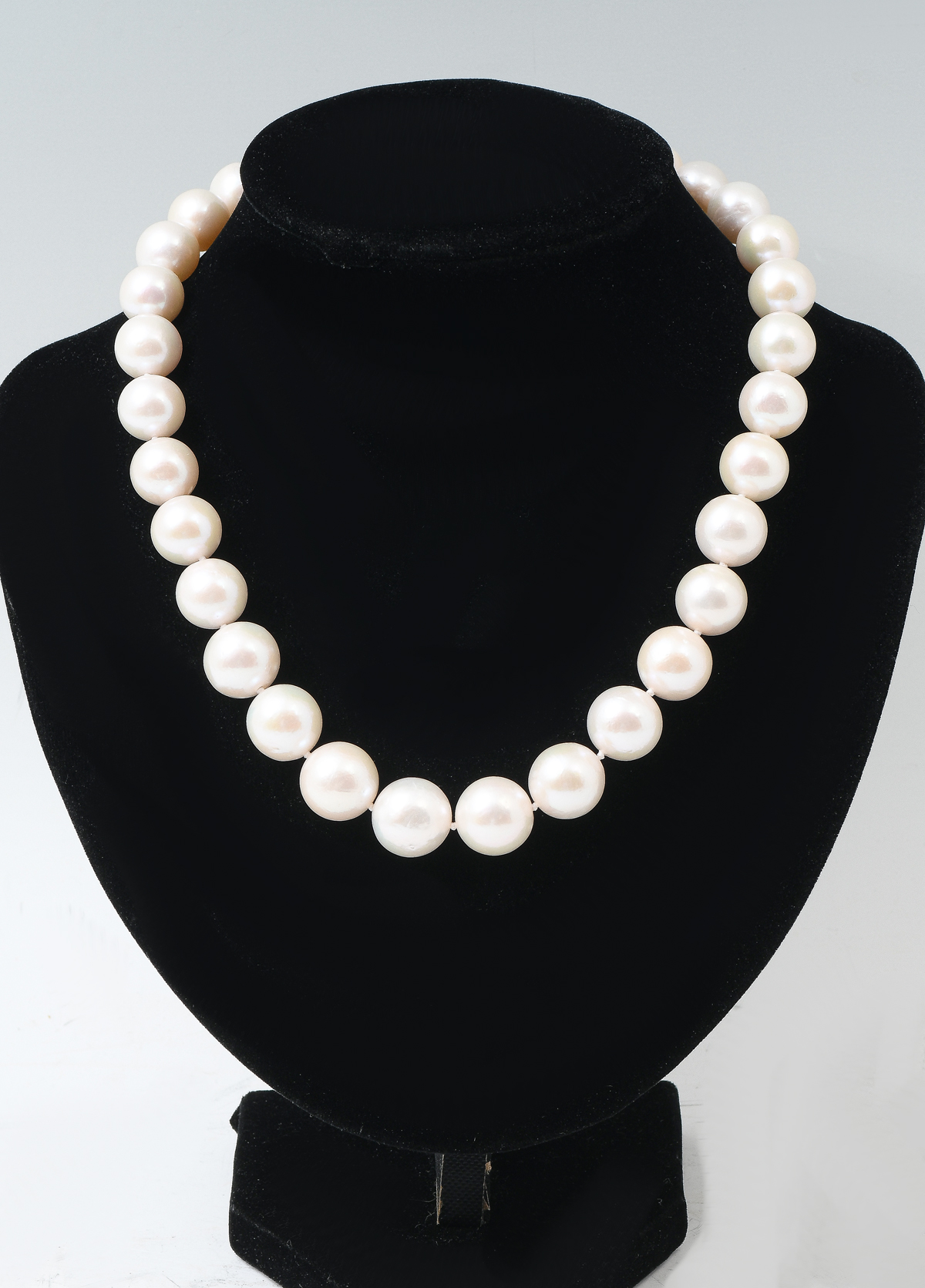 Appraisal: WHITE SOUTH SEA PEARL NECKLACE WITH K CLASP large white