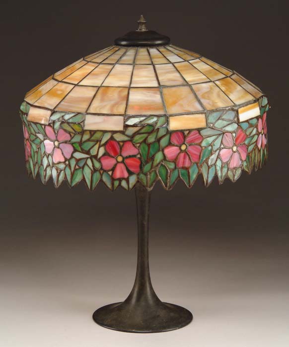 Appraisal: LEADED GLASS TABLE LAMP Nice leaded glass table lamp has