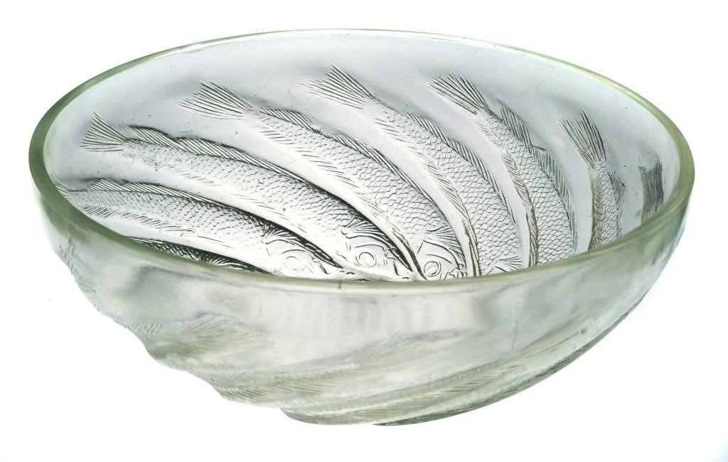 Appraisal: French art glass bowl with fish curving around air bubbles