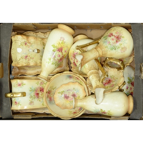 Appraisal: A quantity of Fielding's Royal Devon and other pottery to