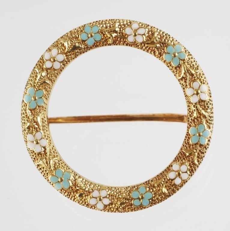 Appraisal: K yellow gold round brooch with enamel flowers Approx in