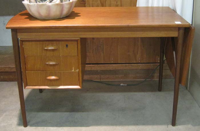 Appraisal: DANISH MID-CENTURY MODERN DESK a single-pedestal drop-leaf design teakwood desk