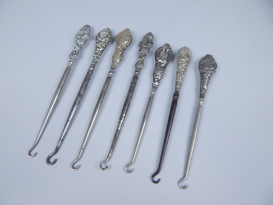 Appraisal: A collection of eight late th early thC silver mounted