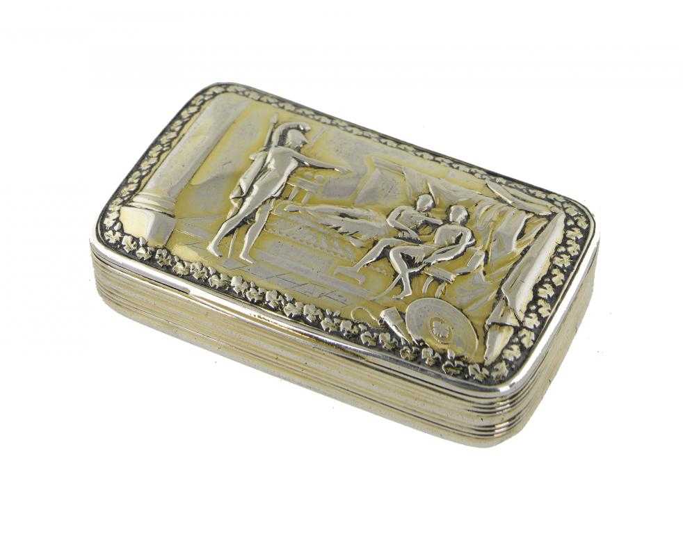 Appraisal: A GEORGE III SILVER GILT SNUFF BOX the lid chased