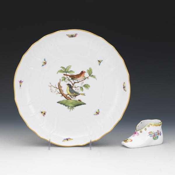 Appraisal: HEREND PORCELAIN SERVING BOWL ROTHCHILD BIRD PATTERN AND HEREND PORCELAIN