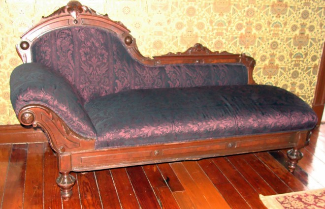 Appraisal: Victorian Recamier Style Sofa