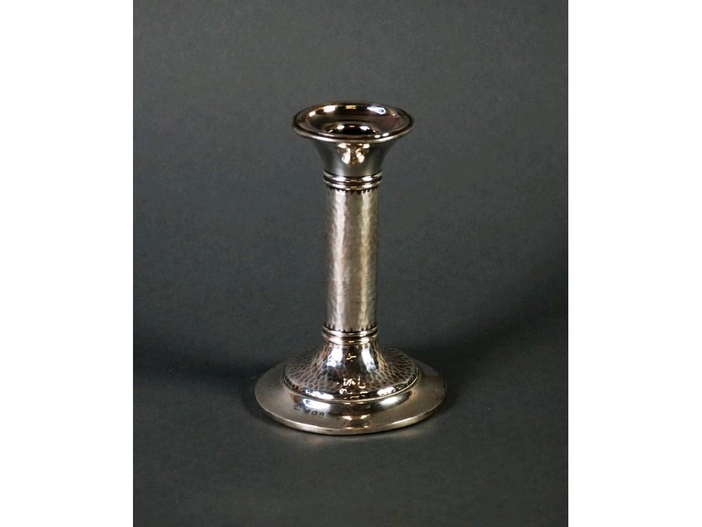 Appraisal: EDWARDIAN SILVER SMALL CANDLESTICKS with hammered pattern cylindrical column and