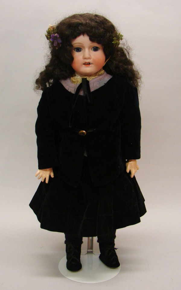 Appraisal: MB in circle Japan shoulderhead doll Blue sleep eyes open