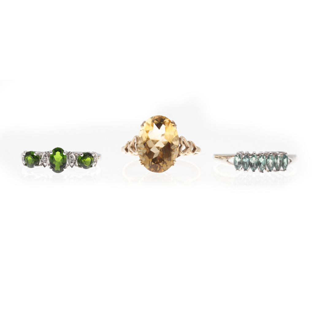 Appraisal: Three gem set rings to include a ct gold citrine