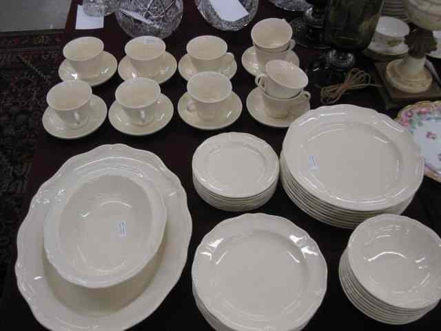 Appraisal: pc Wedgwood Etruria China Dinner Service ivory complete for with