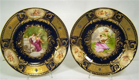 Appraisal: A pair of late th century Vienna porcelain cabinet plates