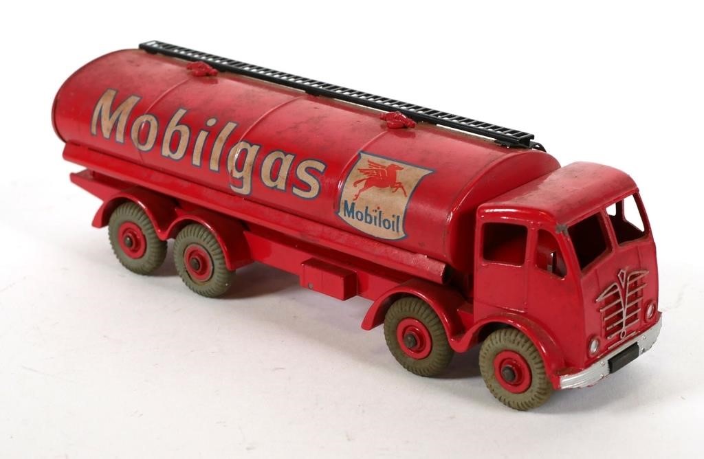 Appraisal: VINTAGE DIECAST DINKY SUPERTOYS TANKER TRUCKFoden Mobil gas die-cast Tanker