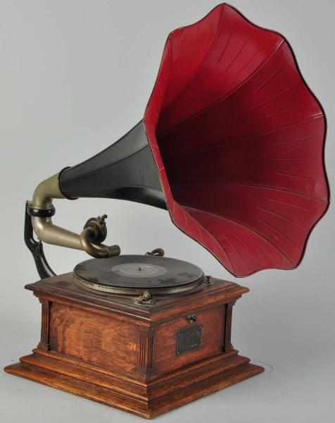 Appraisal: Victor III Phonograph with Horn Box is original Horn is