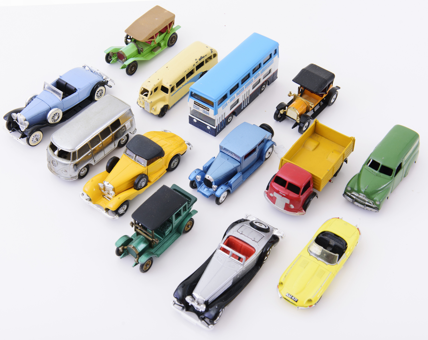 Appraisal: COLLECTION OF DIECAST MODEL CARS INCLUDING MODELS OF YESTERYEAR DINKY